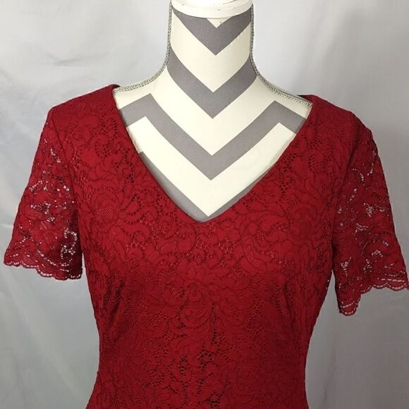 Lauren Ralph Lauren Lace Dress - Picture 2 of 8